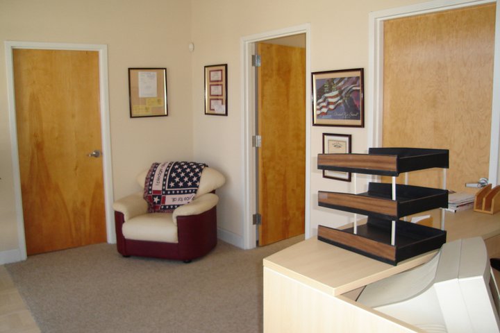 <br />
<b>Warning</b>:  Undefined property: stdClass::$pictureName in <b>/home/visitppi/public_html/views/page_commercial_properties_for_rent.php</b> on line <b>42</b><br />

